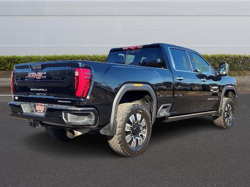 2024 GMC Sierra 2500 Denali