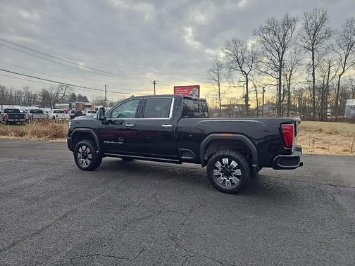 2024 GMC Sierra 2500 Denali