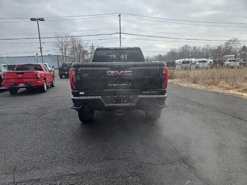 2024 GMC Sierra 2500 Denali
