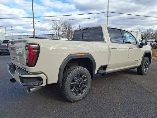 2026 GMC Sierra 2500 AT4