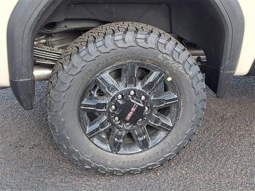 2026 GMC Sierra 2500 AT4