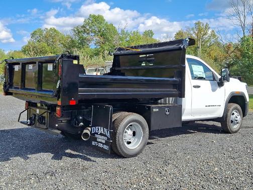 2025 GMC Sierra 3500 Pro