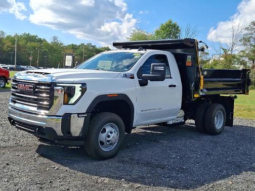 2025 GMC Sierra 3500 Pro