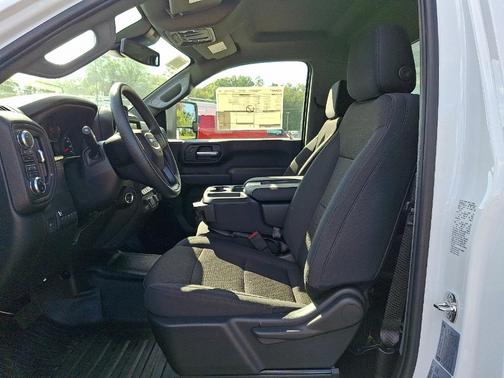 2025 GMC Sierra 3500 Pro