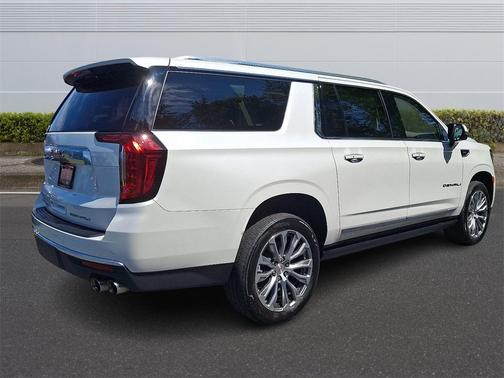 2022 GMC Yukon XL Denali