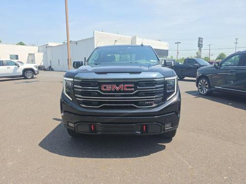 Onyx Black 2024 GMC Sierra 1500 AT4