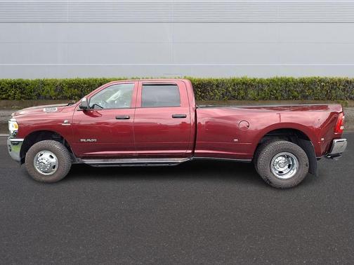 Delmonico Red Pearlcoat 2019 RAM 3500 Tradesman