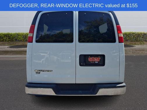 Summit White 2014 Chevrolet Express 3500 LT