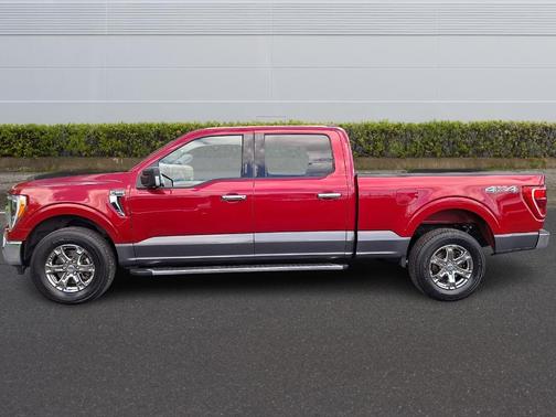 Rapid Red Metallic Tinted Clearcoat 2022 Ford F-150 XLT