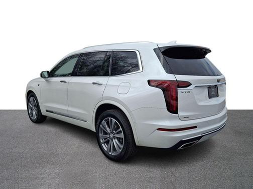 2021 Cadillac XT6 Premium Luxury AWD