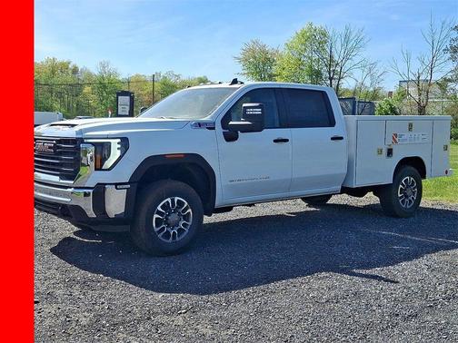 2025 GMC Sierra 3500 Pro