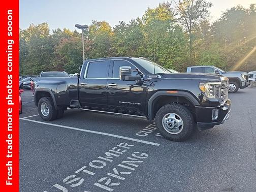 2023 GMC Sierra 3500 Denali