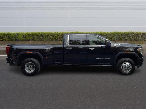 2023 GMC Sierra 3500 Denali