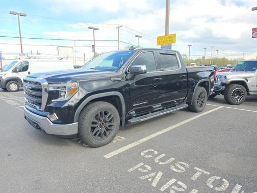Onyx Black 2019 GMC Sierra 1500 SLE