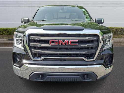 Onyx Black 2019 GMC Sierra 1500 SLE