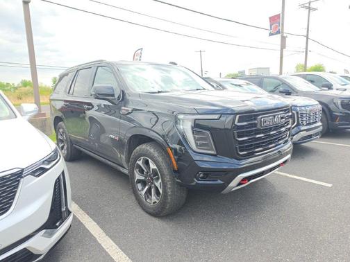 Onyx Black 2025 GMC Yukon AT4 Ultimate