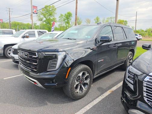 Onyx Black 2025 GMC Yukon AT4 Ultimate