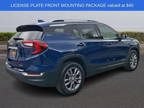 Marine Metallic 2022 GMC Terrain SLT