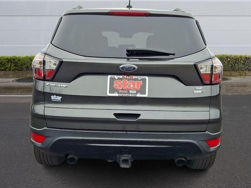 Magnetic Metallic 2018 Ford Escape SE