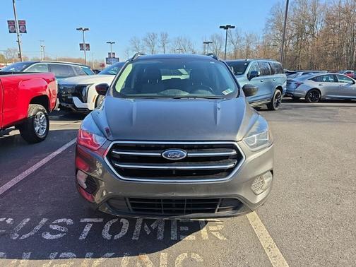 Magnetic 2018 Ford Escape SE