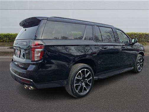 2022 Chevrolet Suburban RST