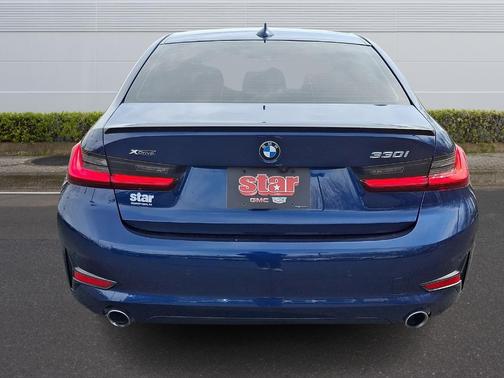 2020 BMW 330 i xDrive