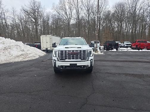 2024 GMC Sierra 2500 Denali