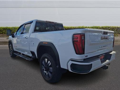 2024 GMC Sierra 2500 Denali