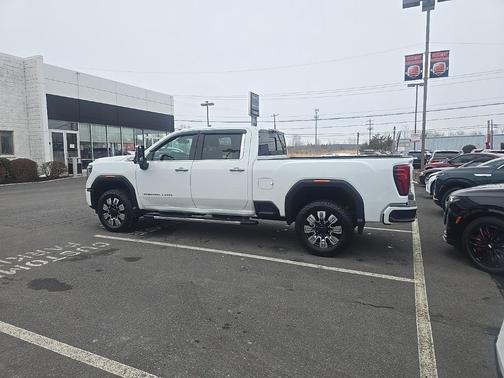 2024 GMC Sierra 2500 Denali