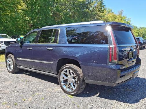 2020 Cadillac Escalade ESV Premium Luxury