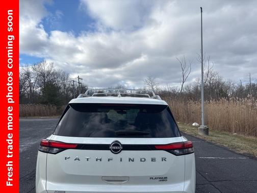 2022 Nissan Pathfinder Platinum