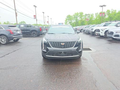 Black Metallic 2023 Cadillac XT4 Premium Luxury