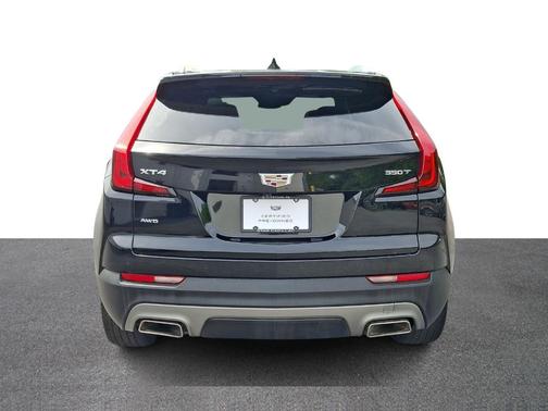 Stellar Black Metallic 2023 Cadillac XT4 Premium Luxury