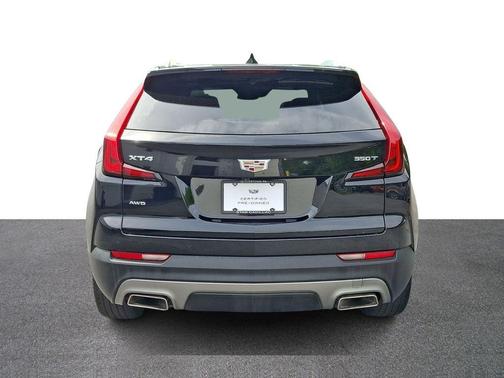 Stellar Black Metallic 2023 Cadillac XT4 Premium Luxury