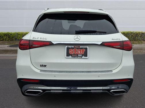 Polar White 2026 Mercedes-Benz GLC 300 Base 4MATIC