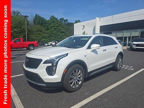 2022 Cadillac XT4 Premium Luxury