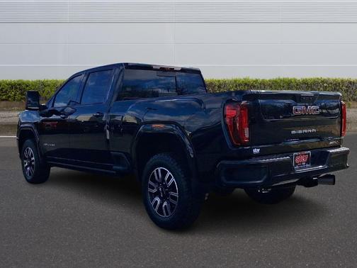 2023 GMC Sierra 2500 AT4