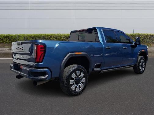 Metallic 2024 GMC Sierra 2500 Denali