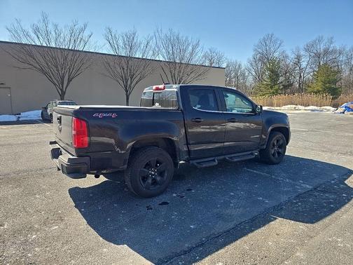 Black 2016 Chevrolet Colorado LT