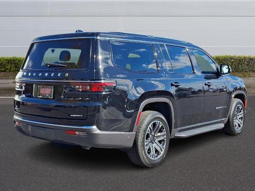 2022 Jeep Wagoneer Series III