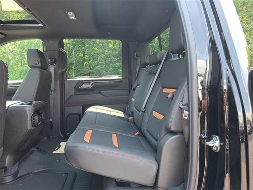 2025 GMC Sierra 3500 AT4
