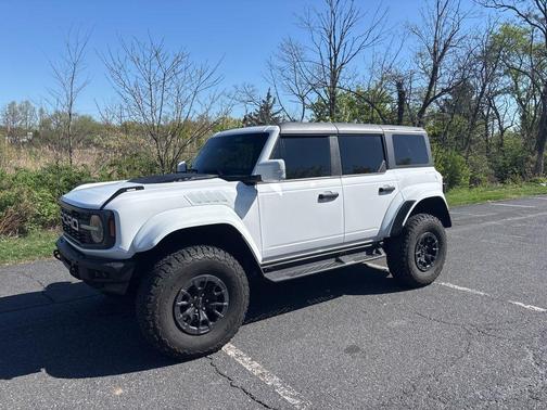 Oxford White 2024 Ford Bronco Raptor