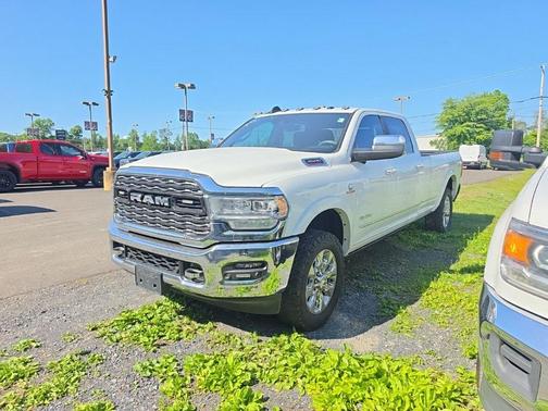 Bright White Clearcoat 2021 RAM 3500 Limited