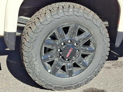 2026 GMC Sierra 2500 AT4