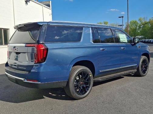 Blue 2026 GMC Yukon XL Elevation