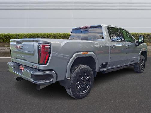 2024 GMC Sierra 2500 AT4