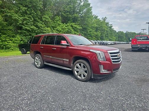 2017 Cadillac Escalade Luxury