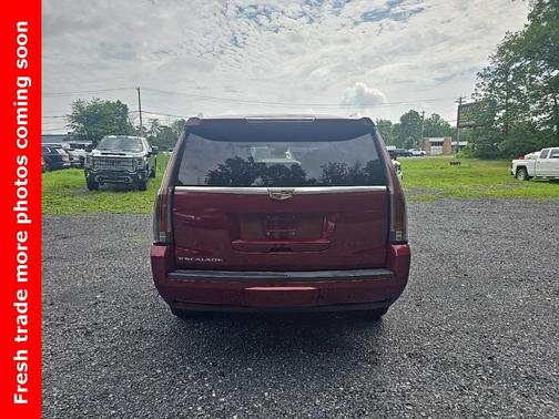 2017 Cadillac Escalade Luxury
