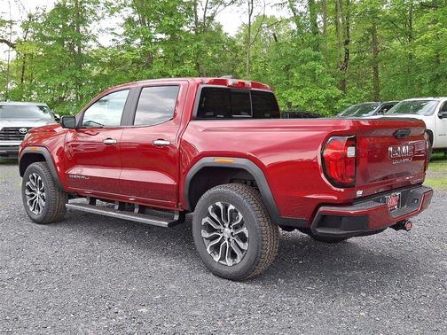 2025 GMC Canyon Denali