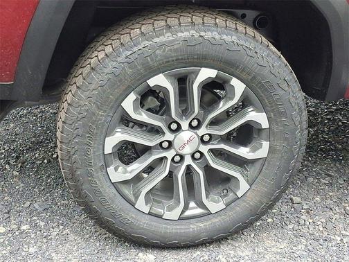 2025 GMC Canyon Denali